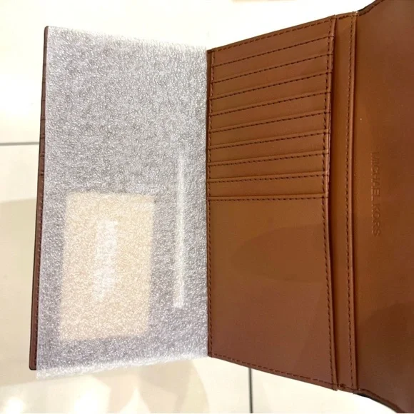 Michael Kors Jet Set Large Signature Logo TriFold Wallet Camel Multi - Picture 6 of 7